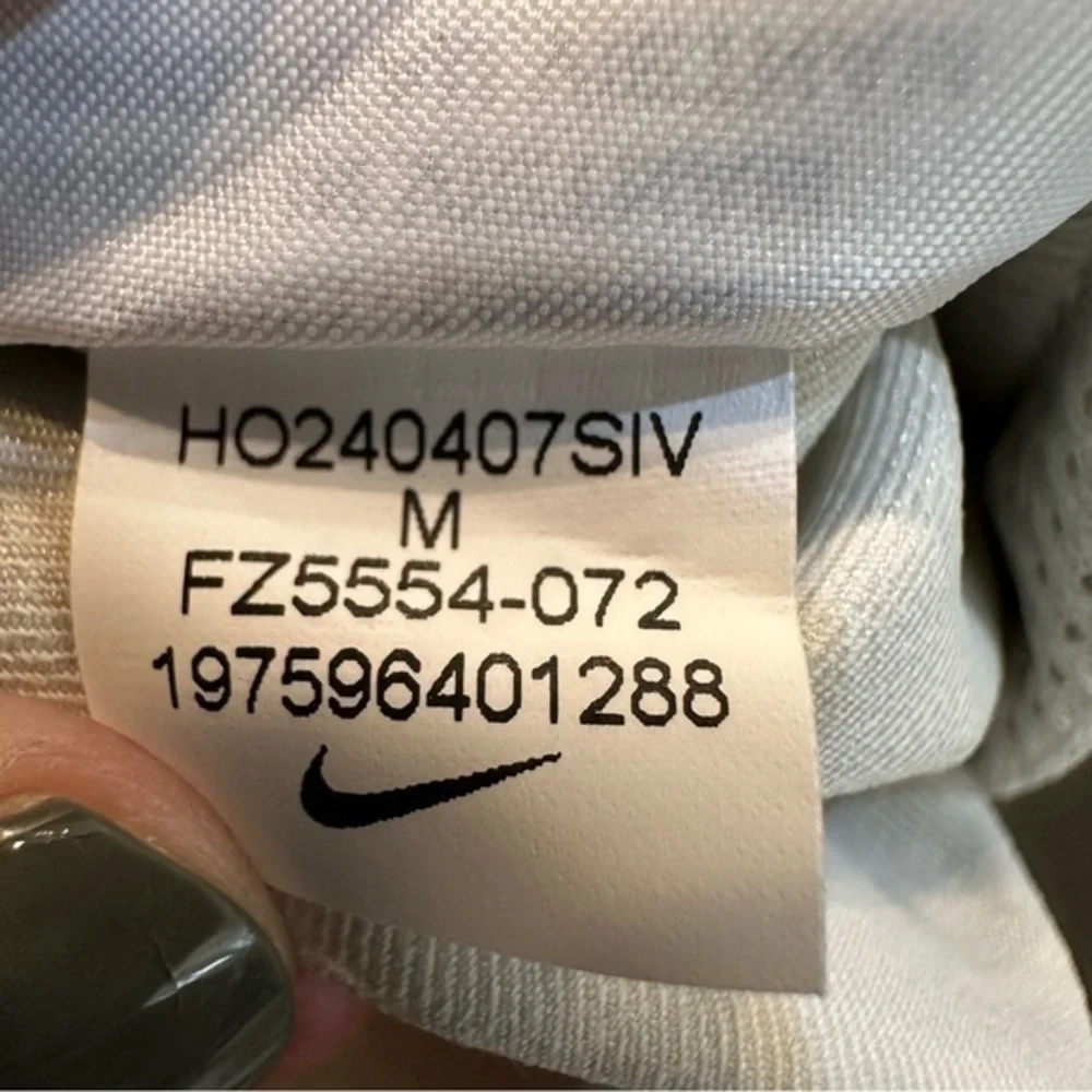 Nike sportswear girls